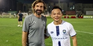 周通晒与皮尔洛合影：见到儿时的偶像❤️