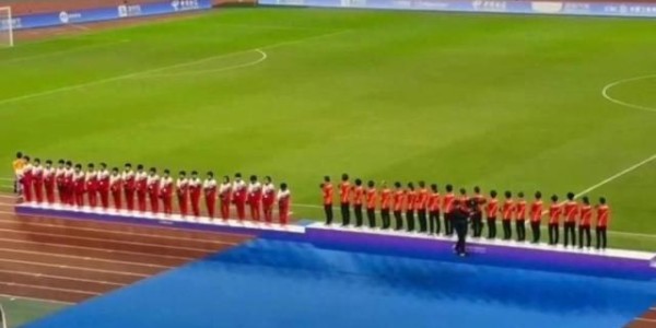 朝鲜女足现身北京转机 沙特主场真的比大连好么？