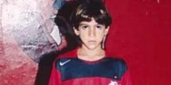 巴西队球员房间有自己儿时照片 你猜得出谁是谁吗